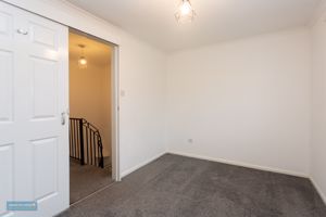 Bedroom- click for photo gallery